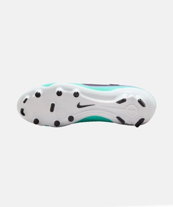Ghete fotbal Nike Tempo