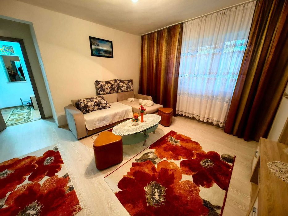 Vand apartament 2 camere, parter