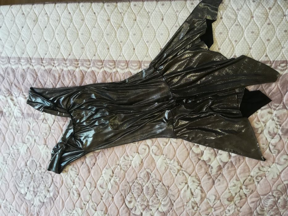 Елегантна рокля