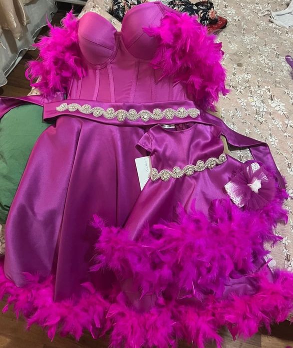 Rochițe mamă fică (nașă/fină) din pene naturale