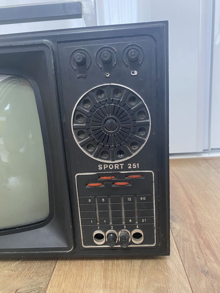 Televizor vintage Sport model 251