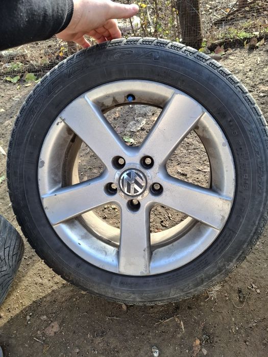 Se vinde jante aliaj plus anvelope de iarba m+s