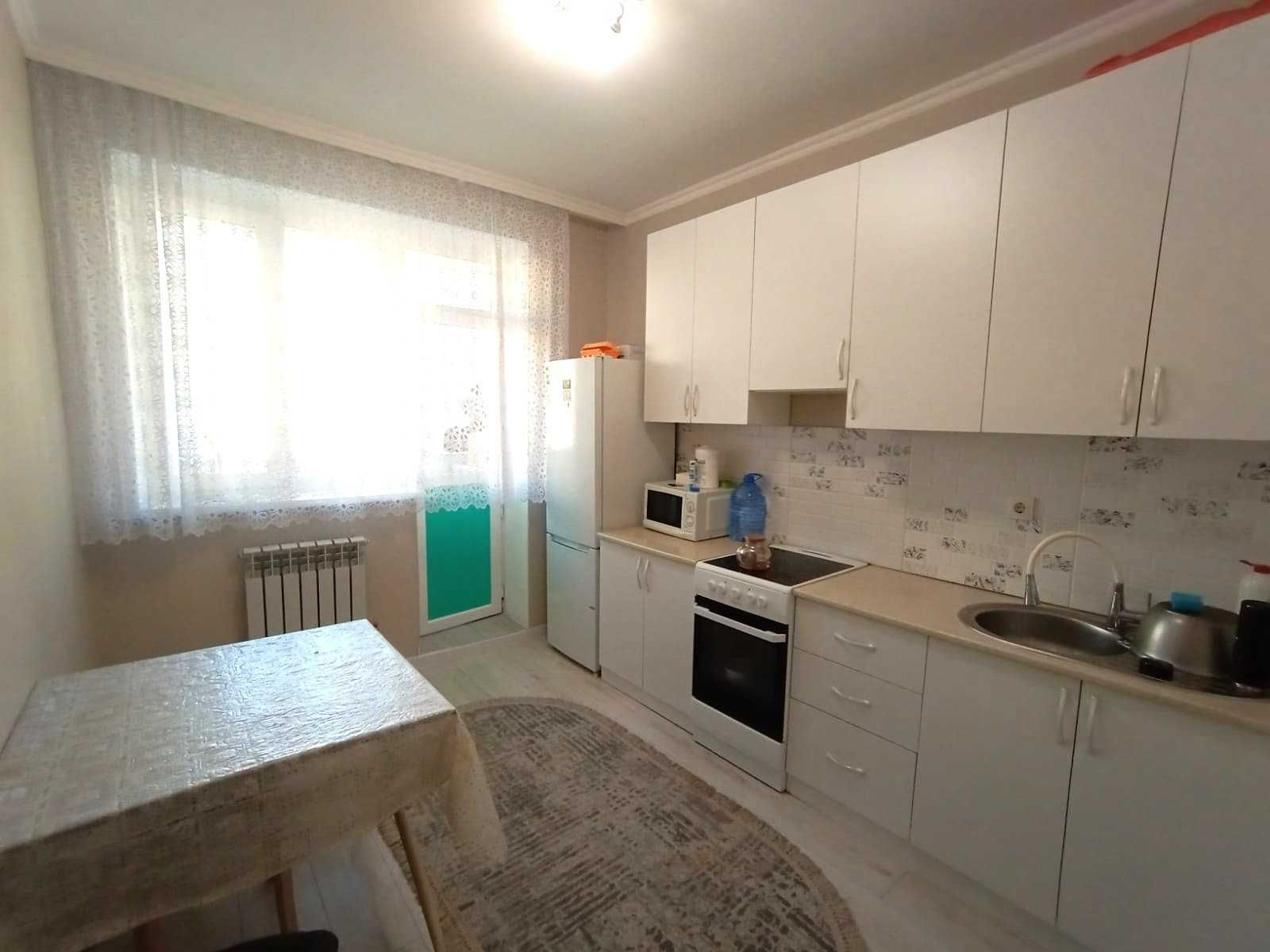 1-ком 40м Золотой 3 этаж 2019 Можно ипотеку Все остается Дом кирпичный