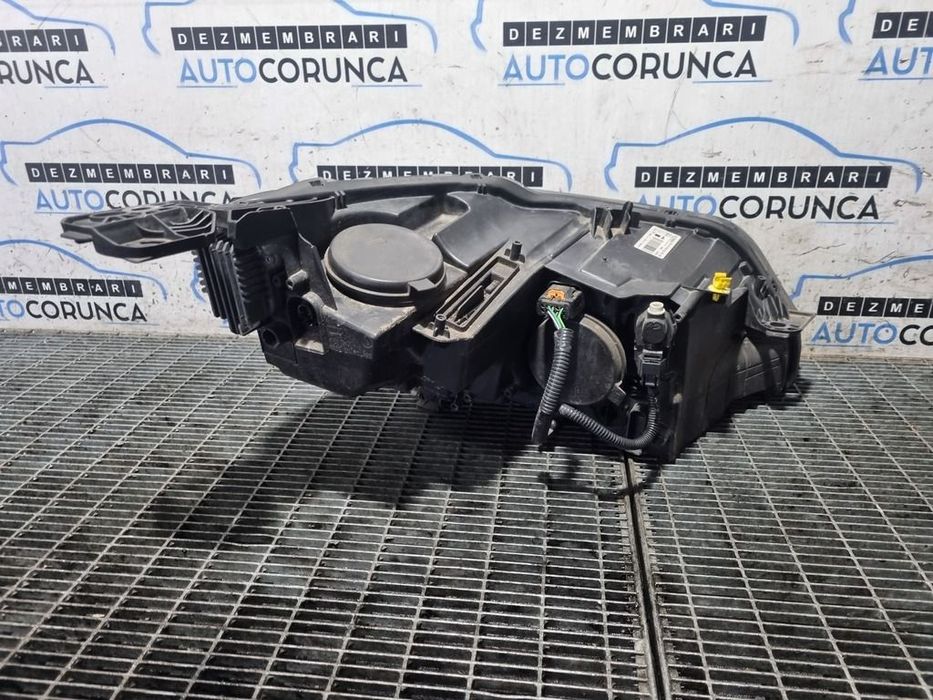 Far Stanga Peugeot 3008 II 2016 - 2020 SUV 4 Usi (1316) Fara xenon .P900851163276