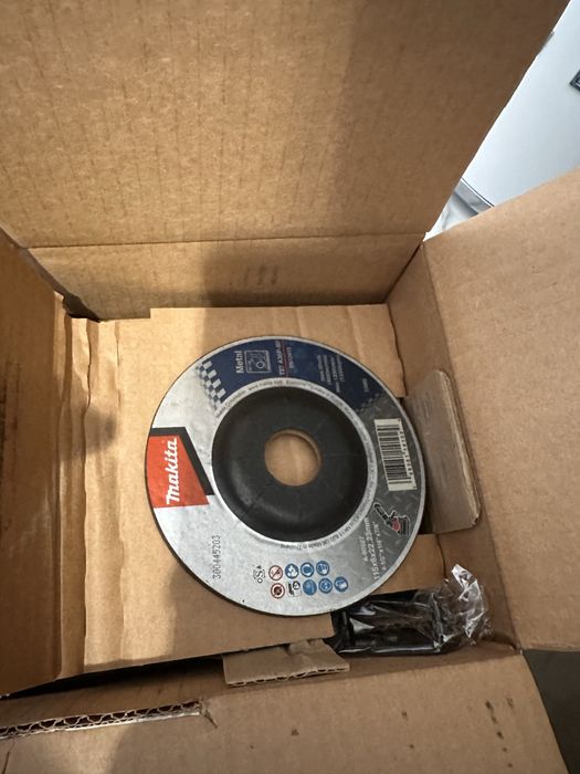 Flex Makita Nou in cutie cu priza de anglia