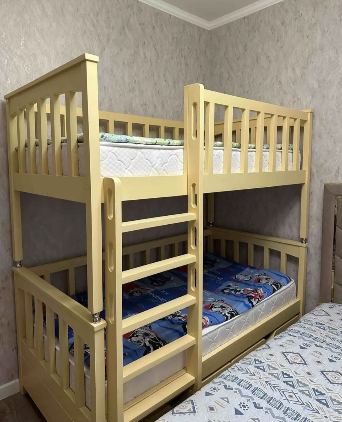 Продам двух яростный детский кровать