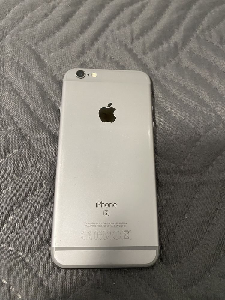 Iphone 6s 16gb сменена батерия в сервиз на apple