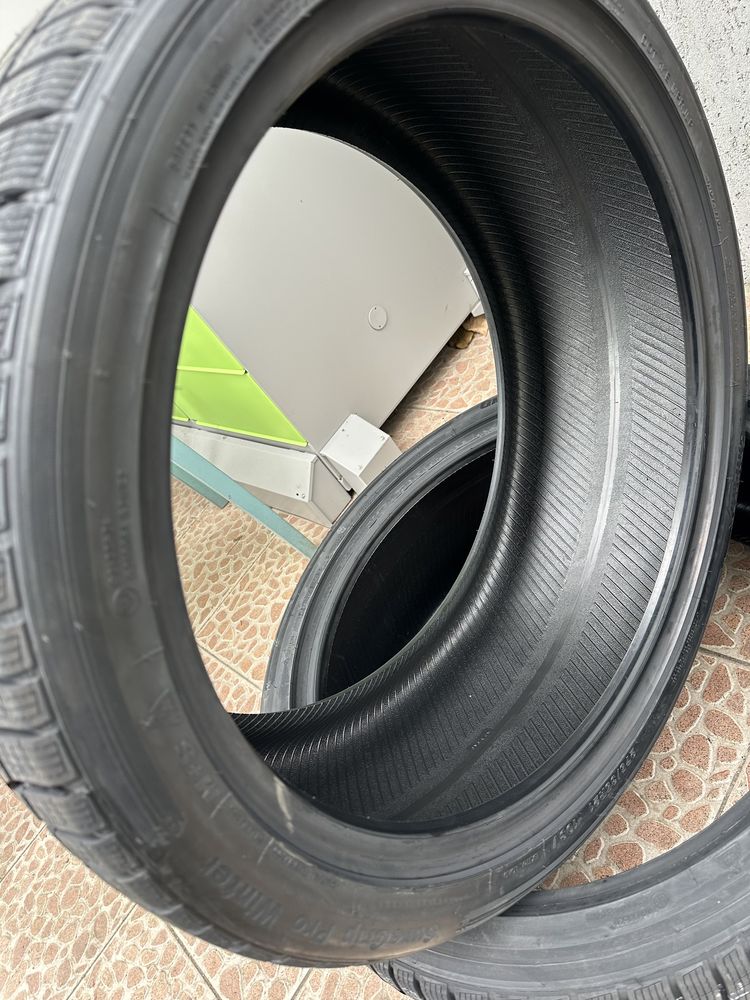 Нови зимни гуми GRIPMAX 275/35R21 103V XL НОВ DOT