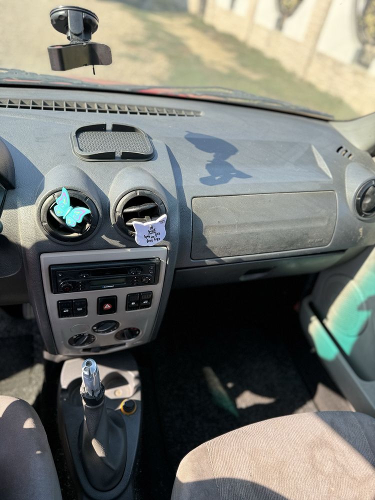 Vand Dacia Logan