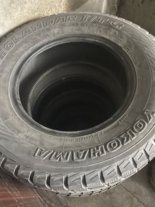 Зимняя резина лепучка Yokohama на 275*65 размер 17