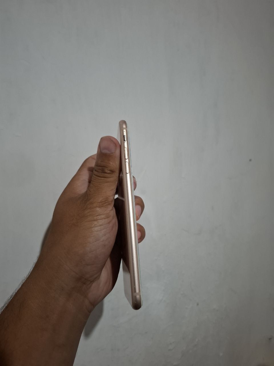 IPhone 8 plus holati idial 64 73 radnoy