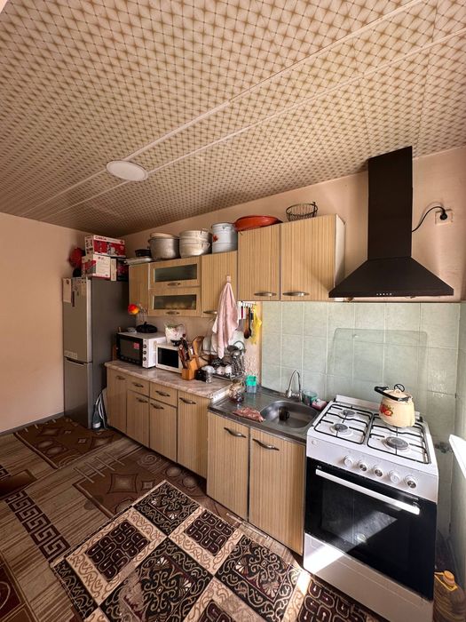 Toshkent viloyati qibray tumanida 6 sotixli uy sotiladi