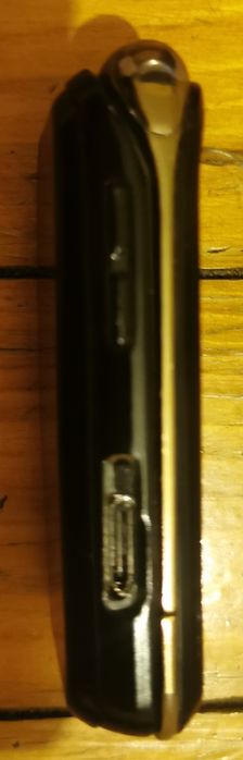 Телефон SAMSUNG SGH-L310 EDGE Tri Band