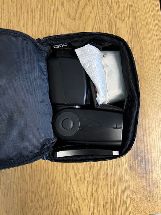 Светкавица Nikon sb 700