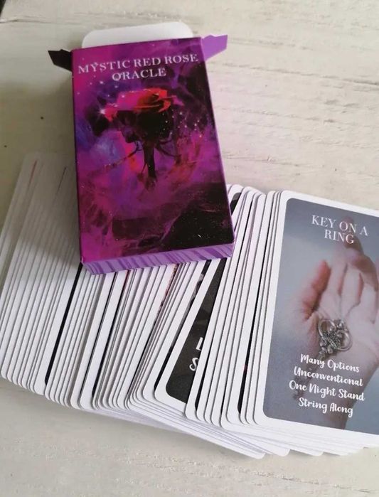 Различни карти таро