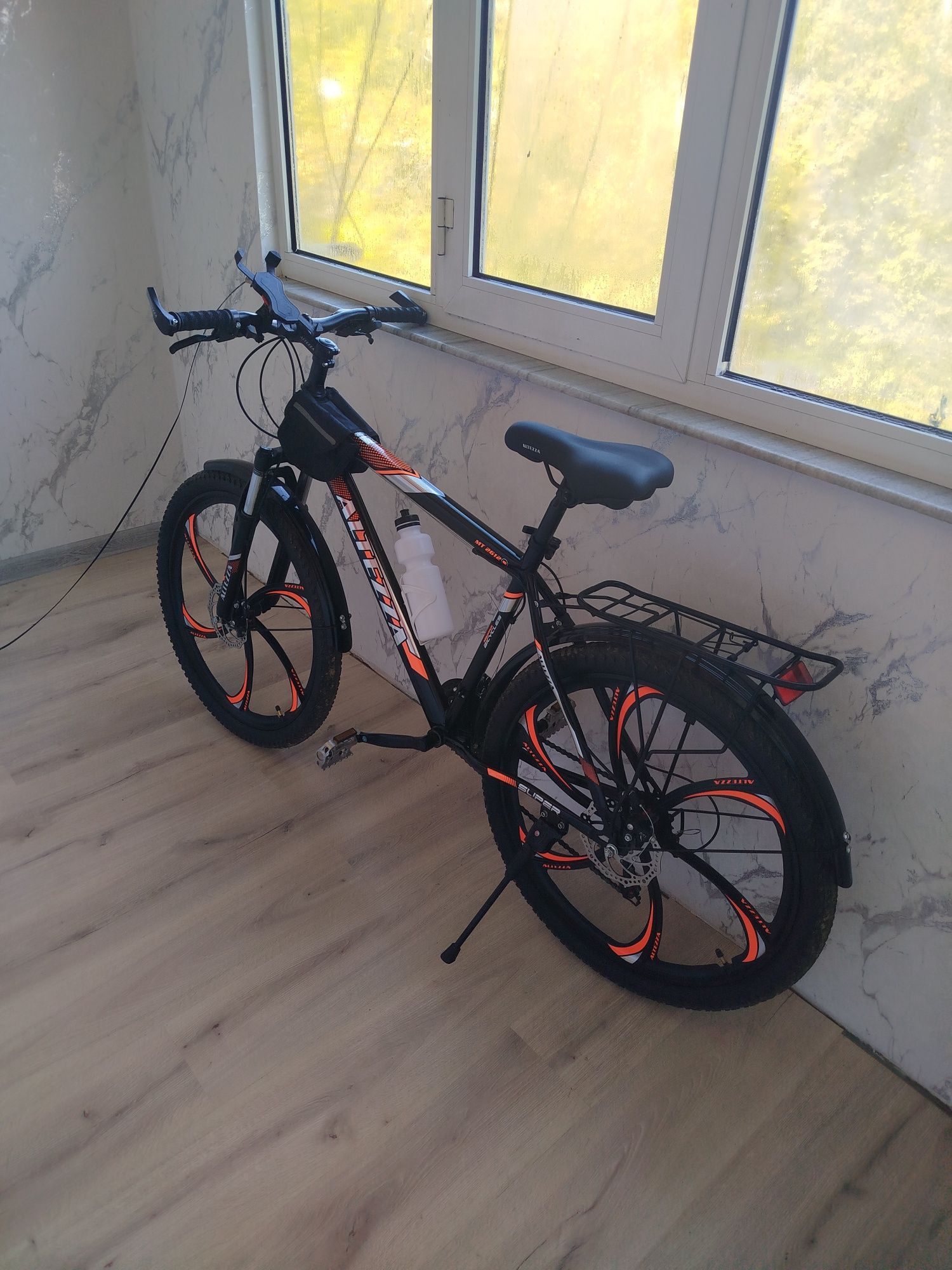 Altezza Roseski Velosiped