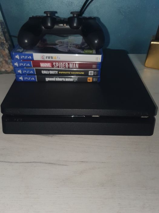 Ps4 slim 500 gb o maneta