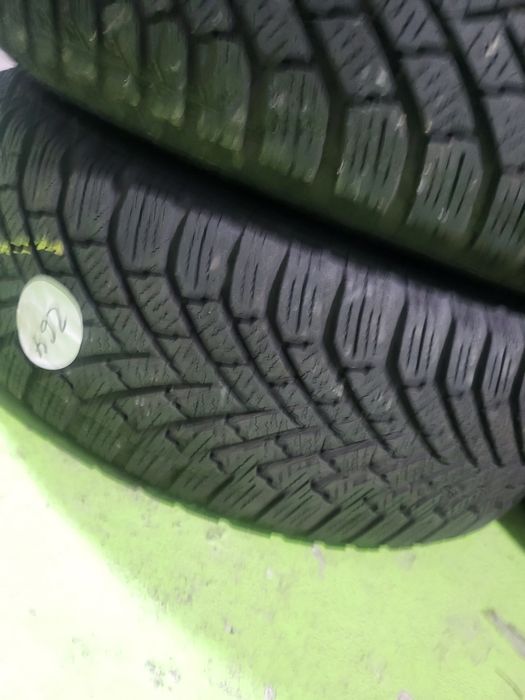 4 бр зимни 185/60/15 Continental