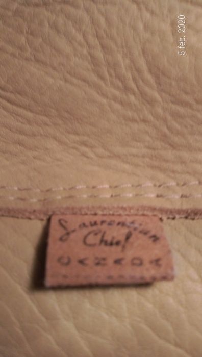 Cizme din Canada cu garnitura si ciucuri din blana de iepure