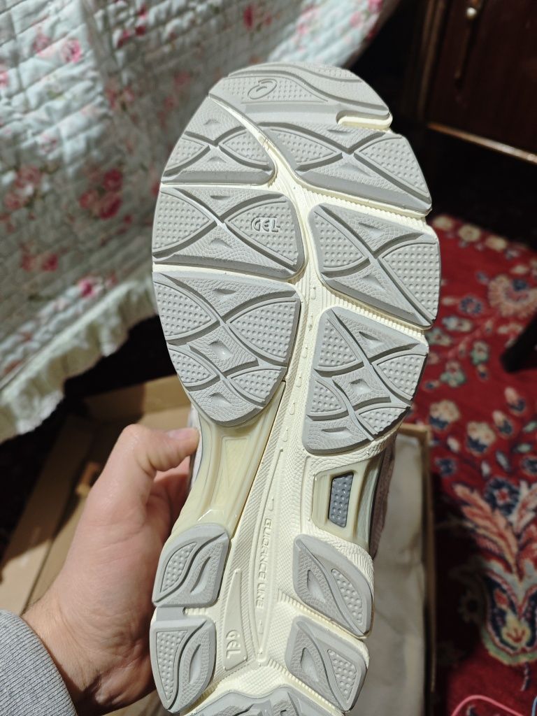 Asics made in Vetnam
