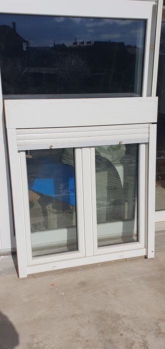 Vand geam termopan rehau cu roleta L114/h131