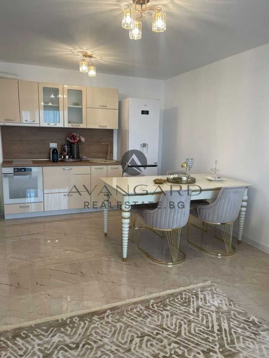 Продава се Двустаен апартамент в Пловдив, Христо Смирненски - 67 кв.м за 2500 €/кв.м - Снимка #2