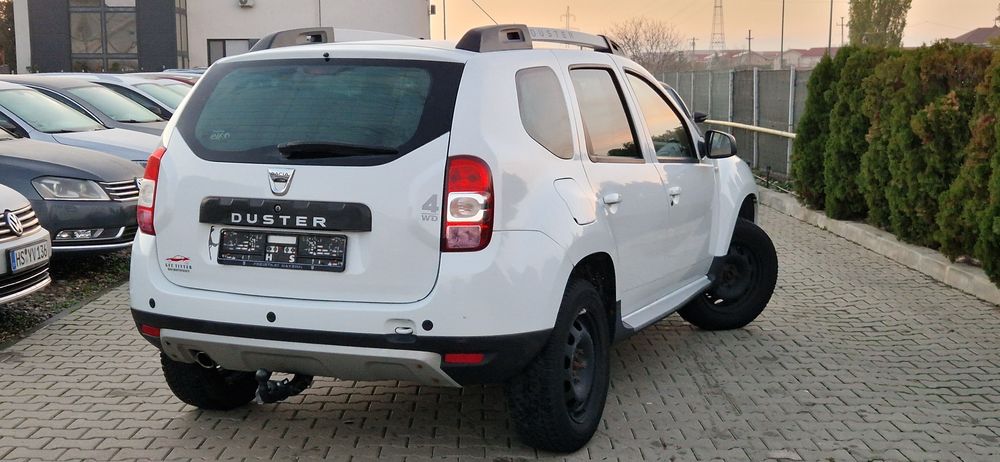 Vand Dacia Duster 1.6 mpi 4x4 Model Facelift 2015 RATE Model Prestige