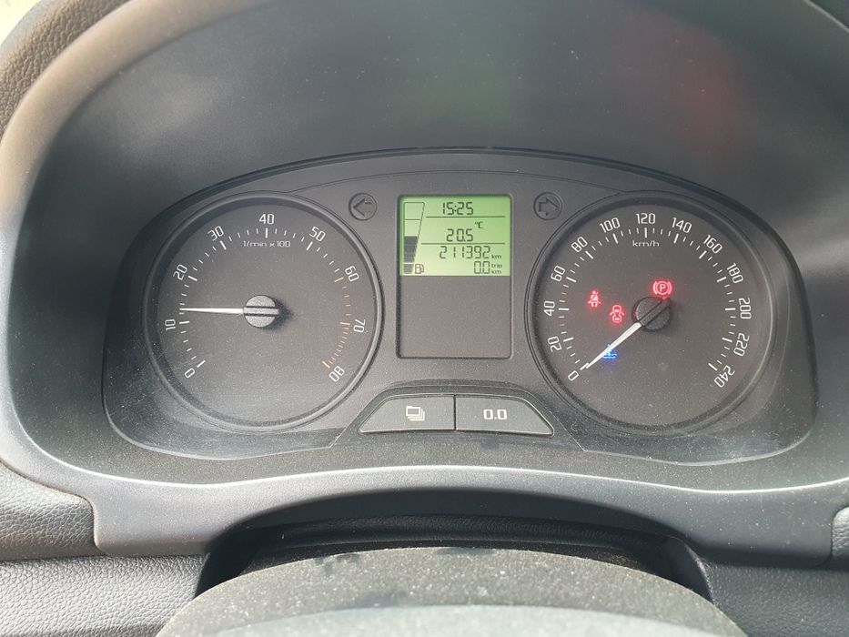 Vând Skoda Fabia 2013 Motor 1.2 Benzină
