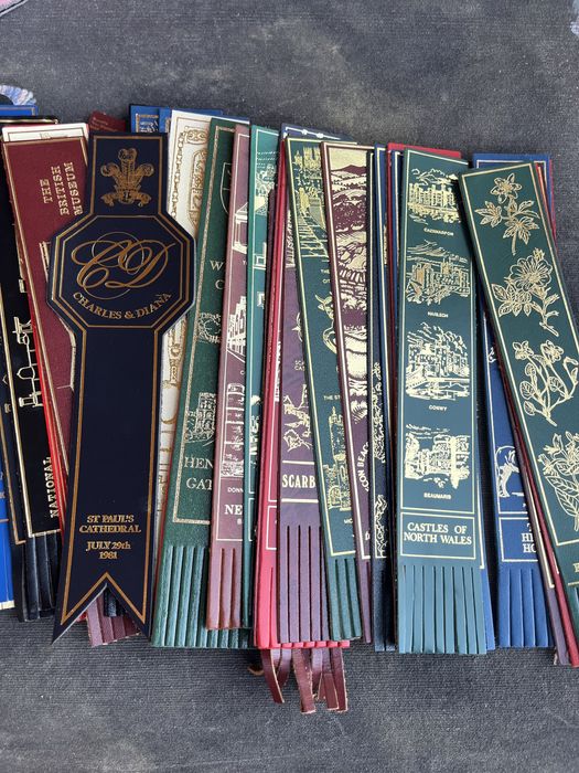 Semne de carte vintage din piele naturala