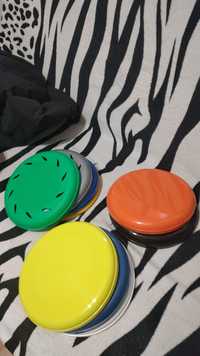 Frisbee (discuri de plastic pentru joacă)