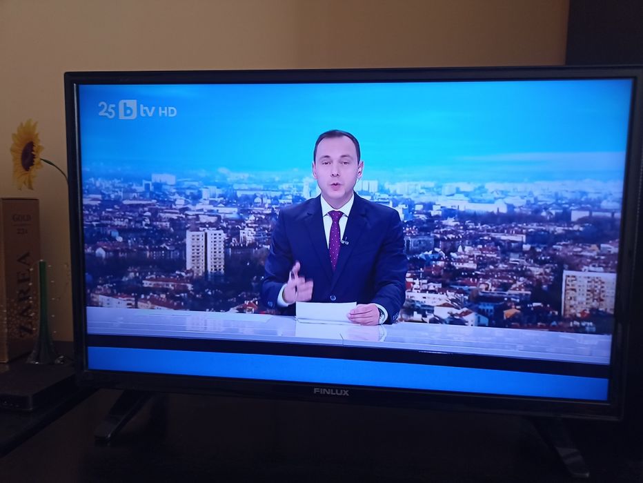 Продавам телевизор finlux 32 инча smart