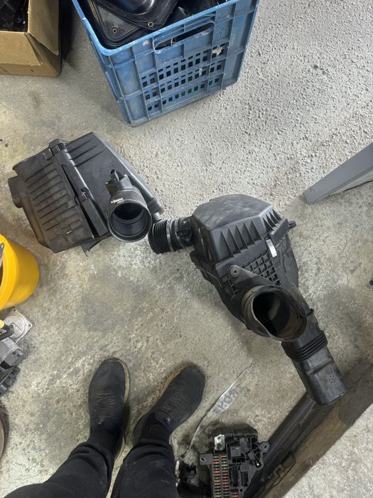 Филтърна кутия бмв м5 е60 bmw m5 e60 дебитомери и въздушна кутия