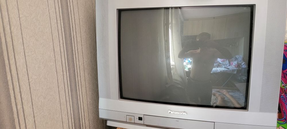 Продам телевизор