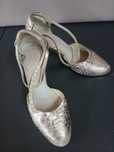 Pantofi dans latino