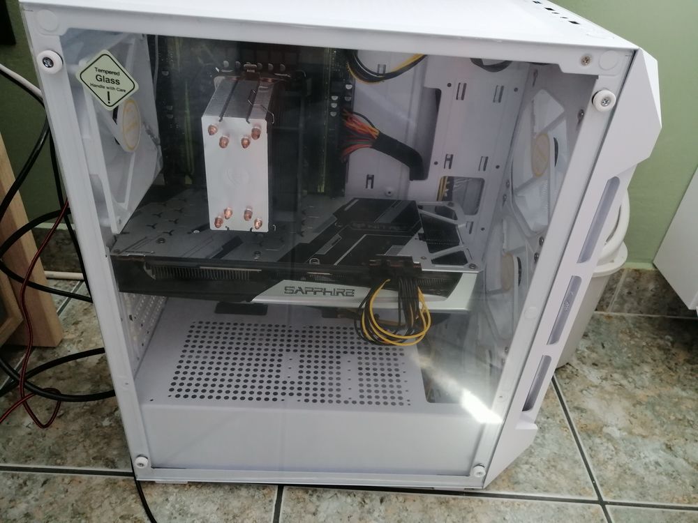 Гейминг компютър/xeon 2650v4,rx5600xt,16ram