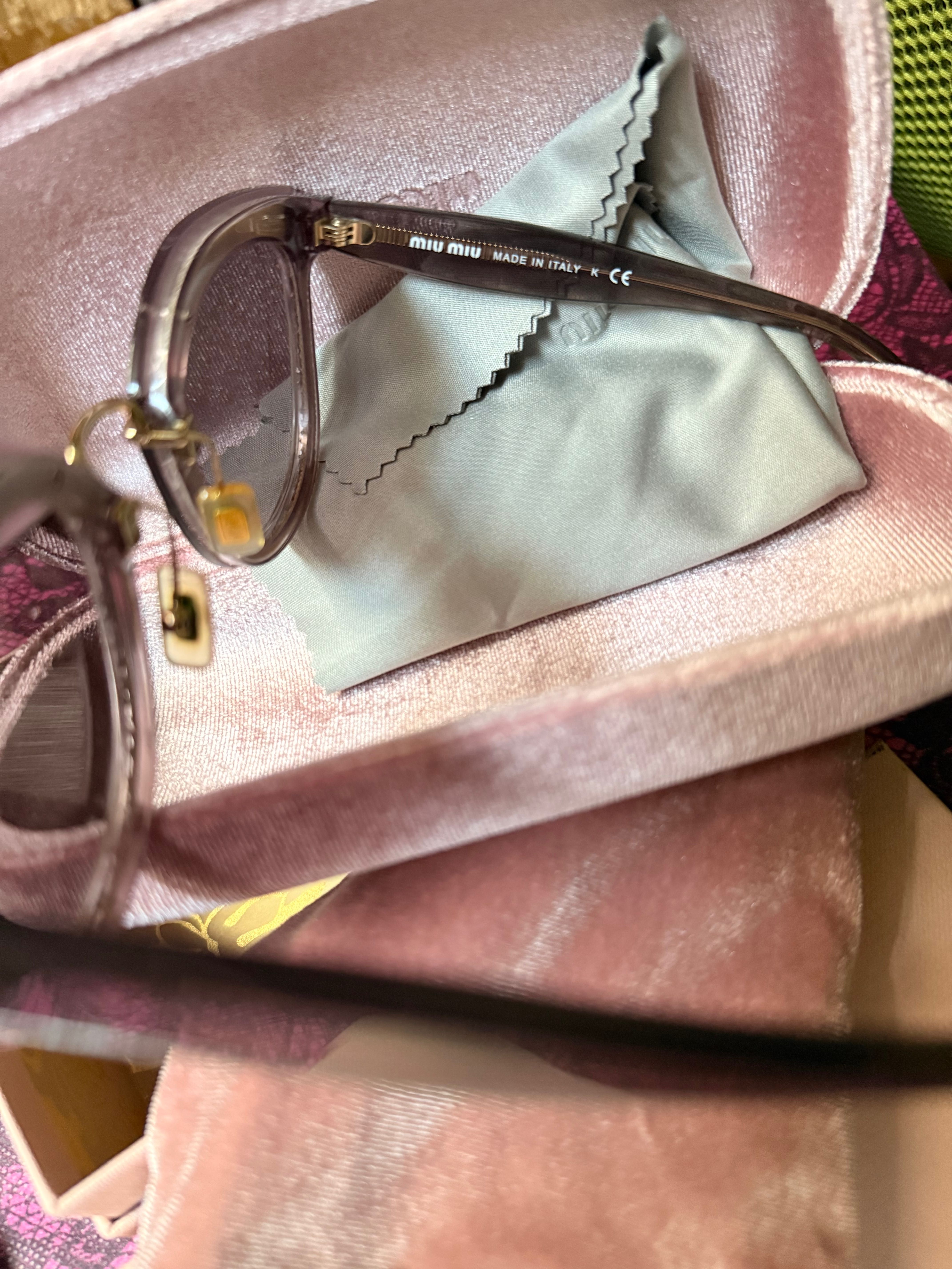 Слънчеви очила Miu Miu