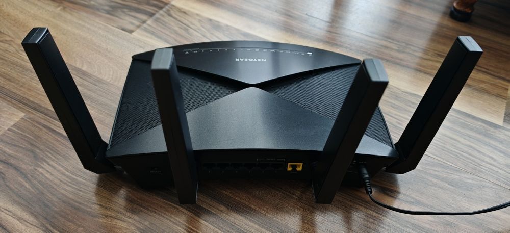 Router Netgear Nighthawk R9000 X10 AD7200 Triband Gigabit 7200 Mbps