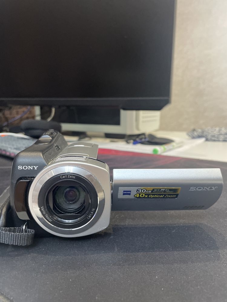 Sony Handycam DCR-SR45