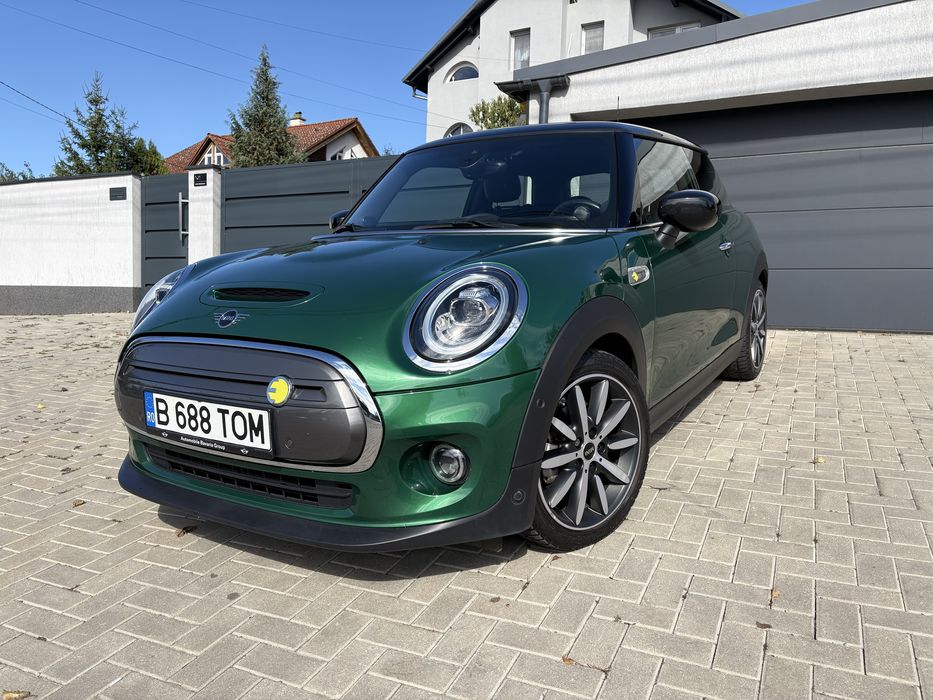 Vând Mini Cooper SE 184 cai