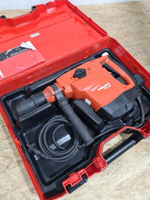 Ciocan rotopercutor Sds Max Hilti TE 60 AVR modelul nou
