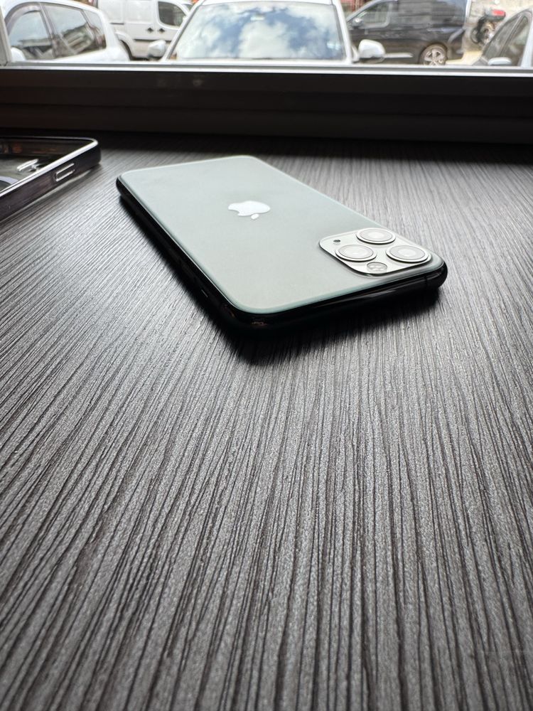 Apple Iphone 11 pro 86% battery