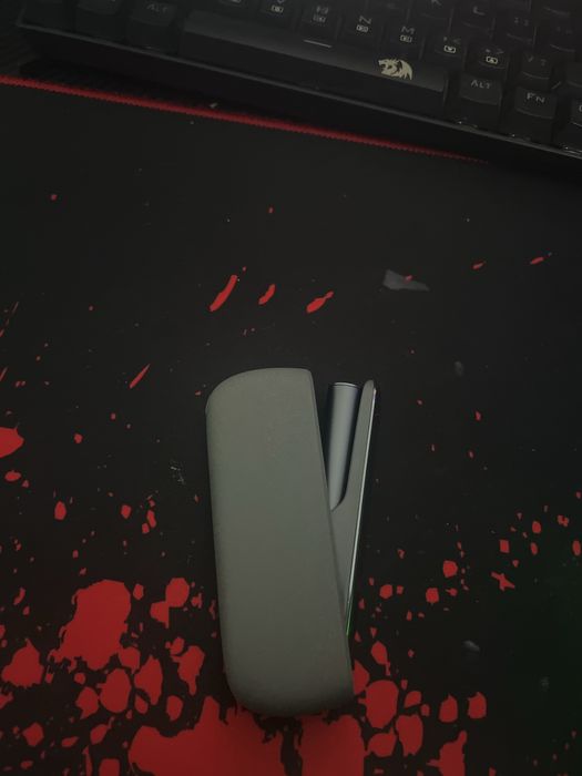 Iqos iluma black
