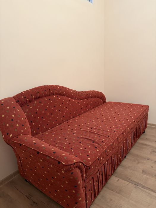 Диван в стиле в винтажном