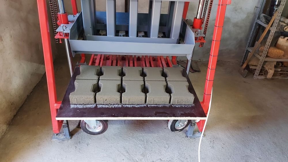 Presa pavele/ borduri/boltari