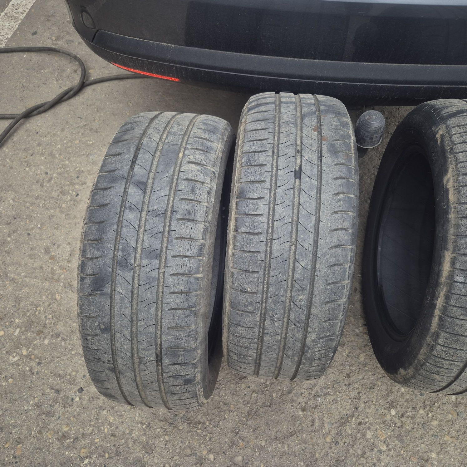 Vând anvelope Michelin 205 55 16