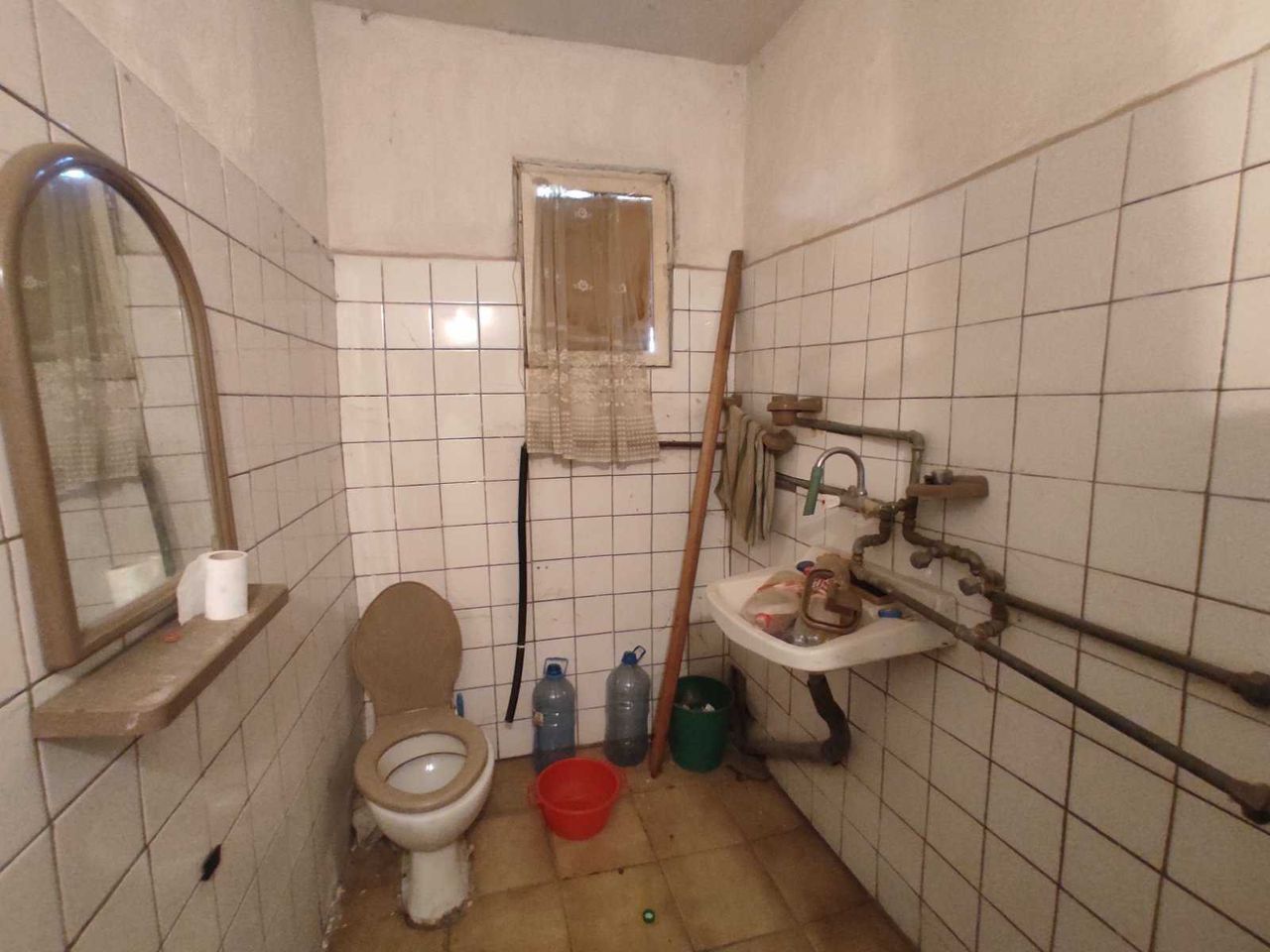 Продава се Къща в Брезник - 70 кв.м за 729 €/кв.м - Снимка #5