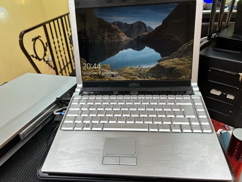 Лаптоп Dell XPS  M1330