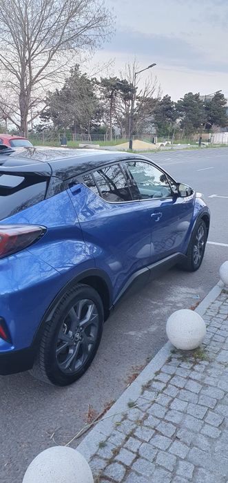 Toyota C-HR hybrid