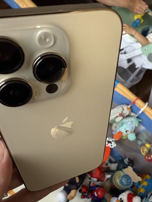 Iphone 14 Pro Gold