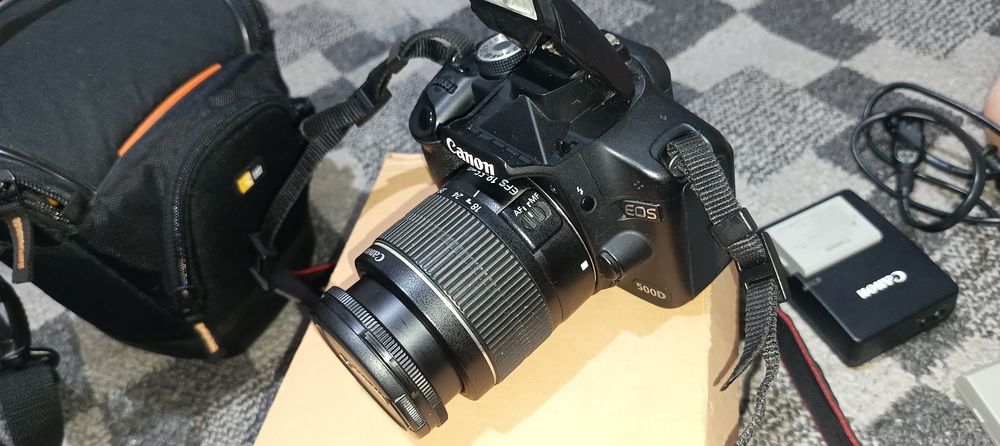 Цифровая камера Canon EOS-500D Kit 18-55mm